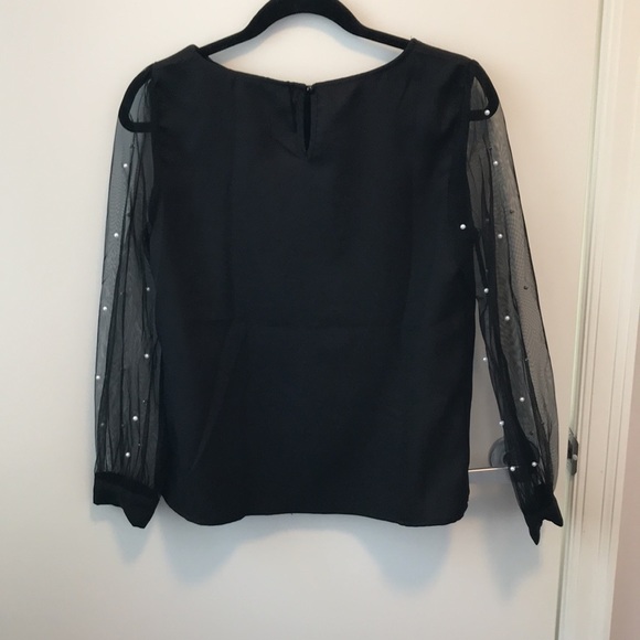 Black top with sheer sleeves, pearl details, size small - Picture 4 of 8